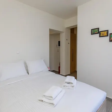 Central Stay Athens Aparthotel 2*